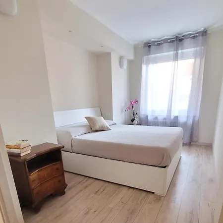 Lu Apartment